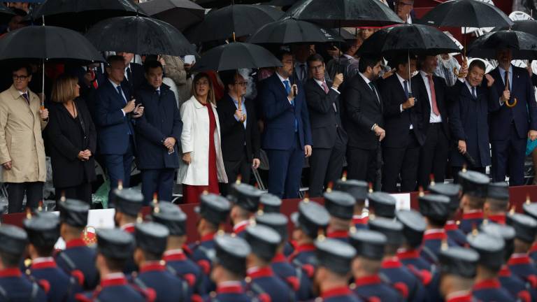 La parada militar del Día de la Fiesta Naciona ha comenzado pasadas las 11:00 horas en la Plaza de Neptuno de Madrid. Foto: EFE