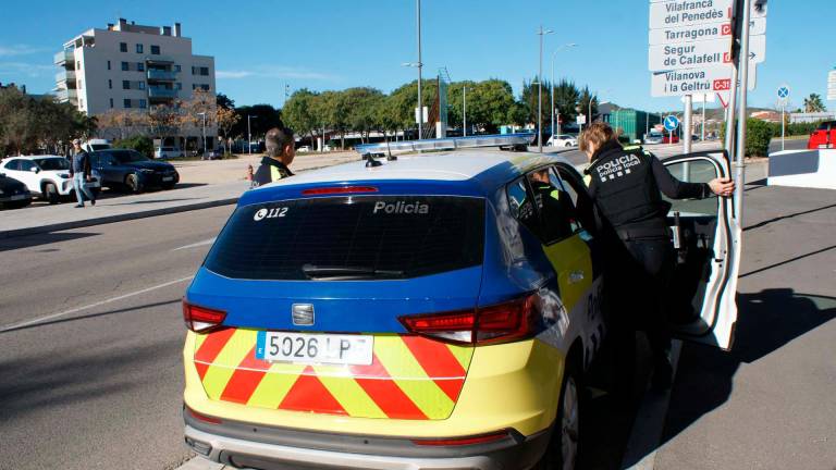 La Policía Local de Calafell mantiene un conflicto con el gobierno. FOTO. DT