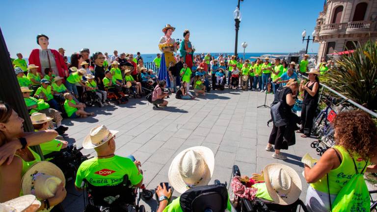 Los participantes en el Balcó del Mediterrani. Foto: Marc Bosch