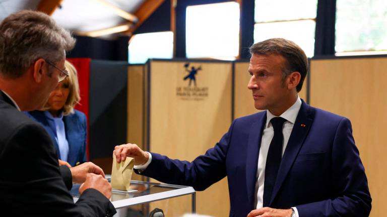 Macron votando en las elecciones europeas. Foto: EFE