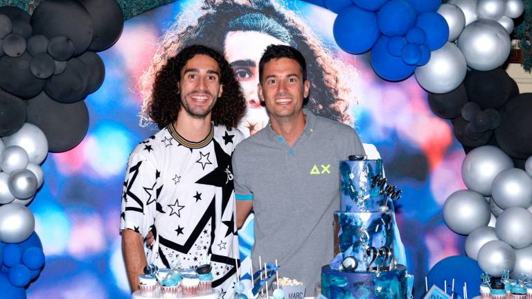 Aleix Piqué, a la derecha, junto a Marc Cucurella, en el cumpleaños del futbolista. FOTO: CEDIDA