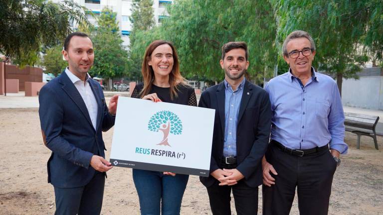 Daniel Rubio, Sandra Guaita, Daniel Marcos i Marcos Massó, ahir a la presentació del nou pla Reus Respira (R2). Foto: Ajuntament de Reus