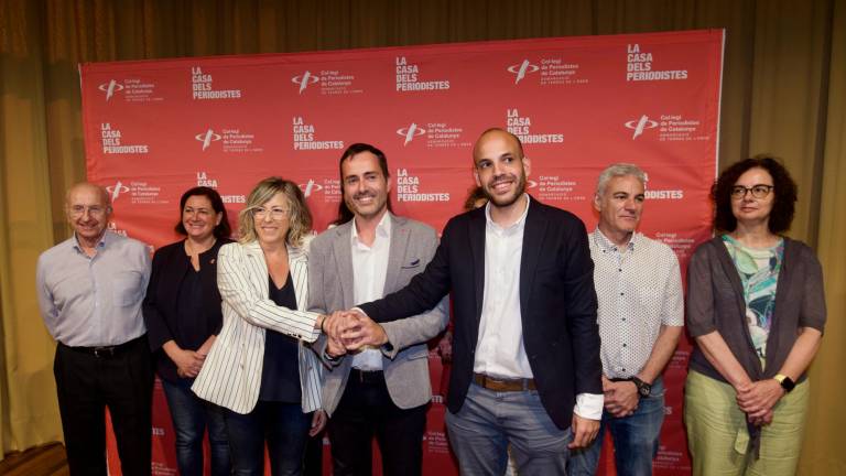 Presentació del pacte de govern entre la coalició de Movem Tortosa-PSC i ERC, aquest dimecres al matí. Foto: Joan Revillas
