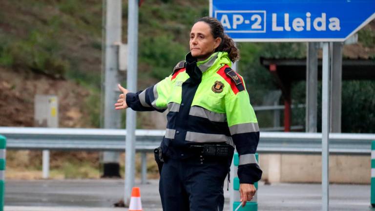 $!Una agente de los Mossos. Foto: ACN