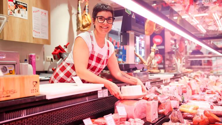 $!Liliana Martínez hace año y medio que cogió el relevo de Aurora Yenes. Can Ciurana es ahora La Xarcu del Mercat. FOTO: Alba Mariné