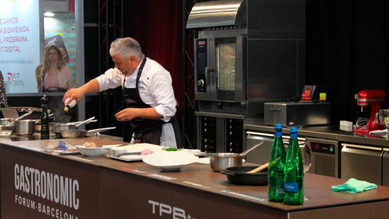 El chef Nandu Jubany cocinó en el Gastronomic Forum Barcelona para dar a probar sus emblemáticas recetas. Foto: S.F.