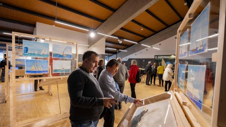 Visitantes en la inauguración de la muestra ‘Marines tarragonines. FOTO: Àngel Ullate