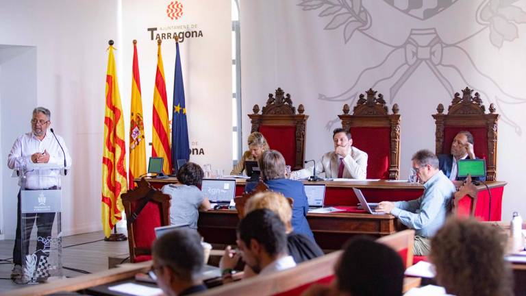 El concejal no adscrito Jaime Duque, ex de Vox, durante un pleno municipal. Foto: Àngel Ullate