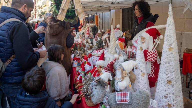 La Fira de Santa Llúcia va celebrar ahir diumenge la seua 26a edició. Foto: J. Revillas