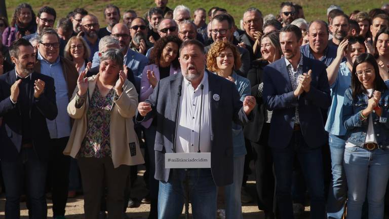 El lider de Militància Decidim, candidatura para dirigir ERC, Oriol Junqueras, durante un acto público con militantes del mundo municipalista durante el primer día de campaña interna. Foto: EFE