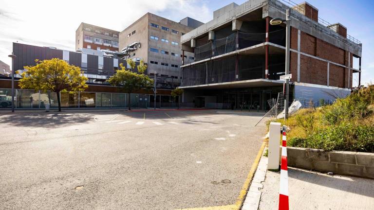 Edificio puente del Joan XXIII que llegará hasta el nuevo edificio. FOTO: À. Ullate