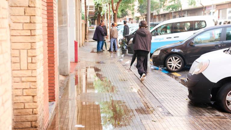 L’estat precari en què es troba el carrer. Foto: Alba Mariné