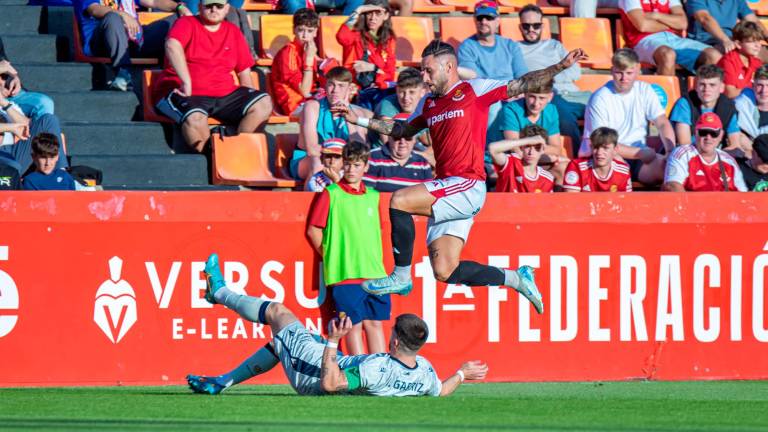 Marc Fernández en la banda del Nou Estadi Costa Daurada. Foto: Nàstic