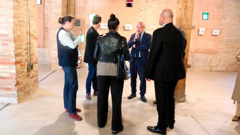 Carlos Prieto, delegado del gobierno español en Catalunya, visitando el Museu del Mar de La Ràpita. Foto: ACN