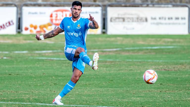 El defensa canario Aythami Artiles cuelga las botas tras su último año en el Nàstic. foto: nàstic