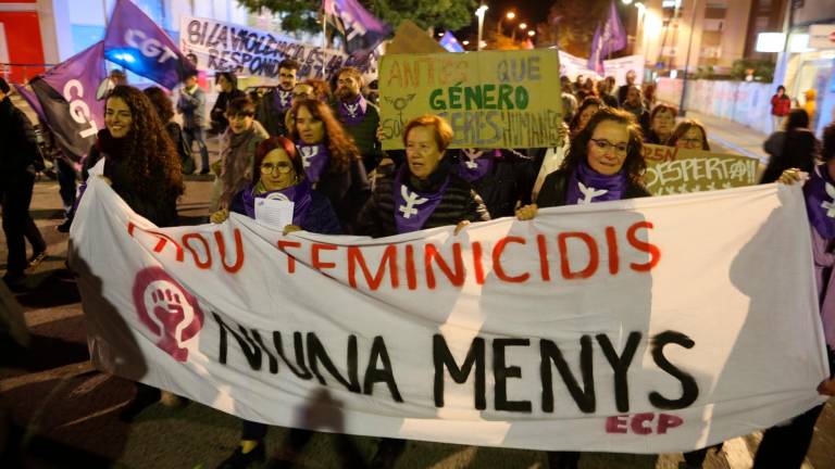 Un instante de las marchas del pasado 25 de noviembre, Día Internacional de la Eliminación de la Violencia contra la Mujer, en Reus. Foto: Alba Mariné