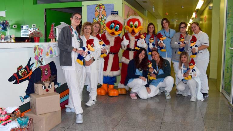 $!PortAventura visita als infants ingressats als hospitals de Tarragona i Reus: Joan XXIII i Sant Joan