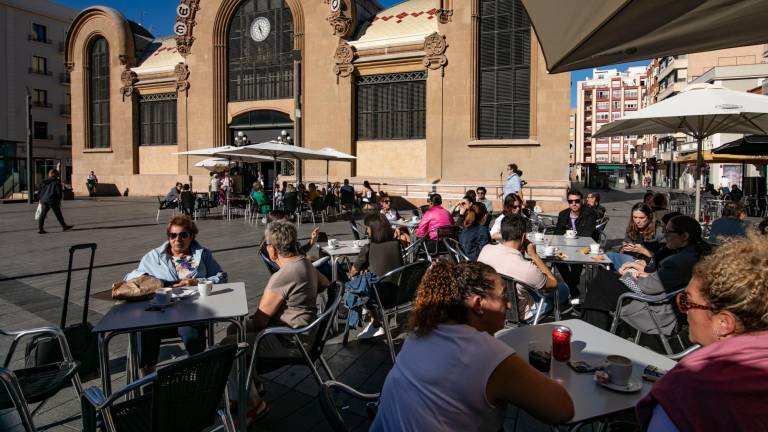 La plaza Corsini, una de las más concurridas de la ciudad. Foto: Àngel Ullate