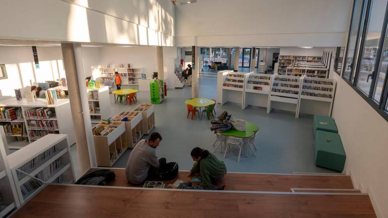 Interior de la nova biblioteca de l’Ametlla de Mar. Foto: Joan Revillas