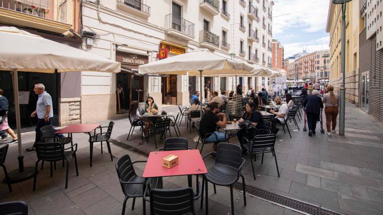 La ordenanza de terrazas se arrastra desde hace años. Foto: Àngel Ullate