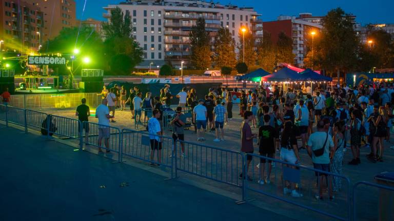 La Asociación SenSoria Group ofreció 11 horas de música electrónica con Extravaganza. Foto: Marc Bosch