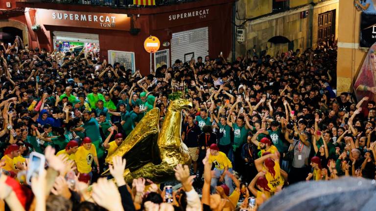 L’Àliga no faltó a su cita, a pesar de la lluvia. Foto: Alba Mariné