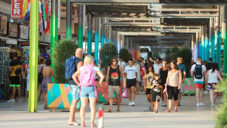 Salou recibe de la Agència Catalana de Turisme una nueva distinción en turismo familiar. FOTO: alba mariné