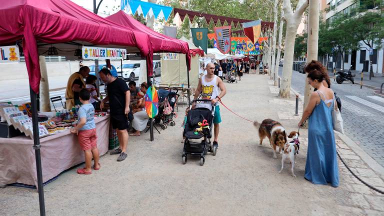 $!Entre la cuarentena de paradas, hay también talleres infantiles para los más pequeños. FOTO: Alba Mariné