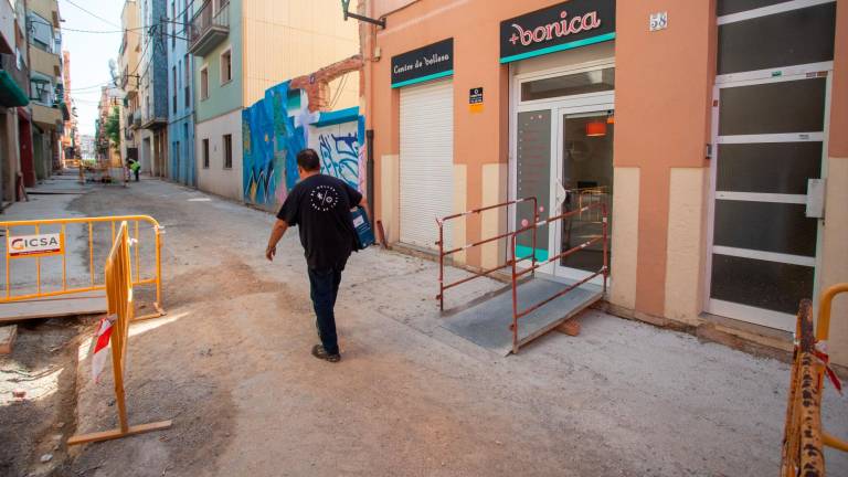 Una calle del barrio de El Serrallo, en Tarragona. Foto: Marc Bosch