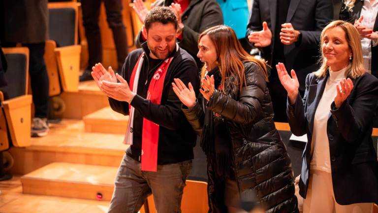 La gala tuvo momentos emotivos y otros de diversión, como el baile que se marcaron el alcalde de Tarragona. Foto: Marc Bosch