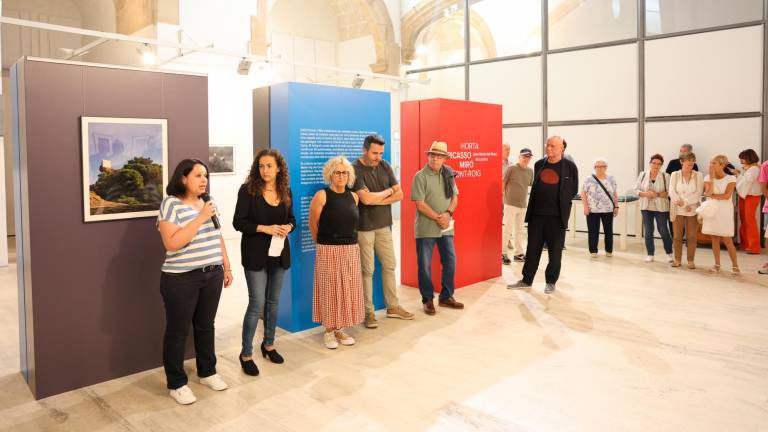 $!Un momento de la inauguración de la exposición. Foto: Alba Mariné