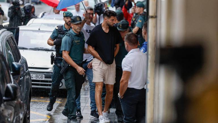 Rafa Mir entrando en el Juzgado de Lliria. Foto: EFE