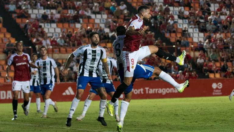 Antoñín Cortés es uno de los jugadores más peligrosos del Nàstic de cabeza. Foto: Nàstic