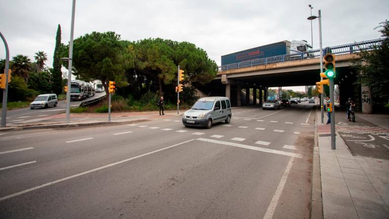 La terminal de La Boella incrementará las mercancías peligrosas por el Eix Transversal. foto: Marc Bosch