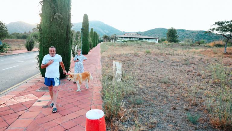 El campo de golf está abandonado y sin ningún mantenimiento desde hace un tiempo. Foto: Alba MAriné