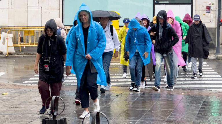 Se espera que el pico del temporal alcance Tarragona a partir de las 12 del mediodía. Foto: EFE