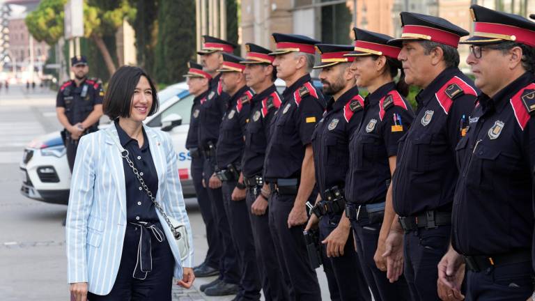 Los nuevos policías realizarán unas prácticas que tendrán una duración mínima de un año. Foto: EFE