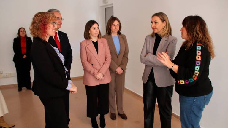 La consellera d’Igualtat i Feminisme, Eva Menor, durante la visita del SIE 24 horas de Tarragona. Foto: ACN