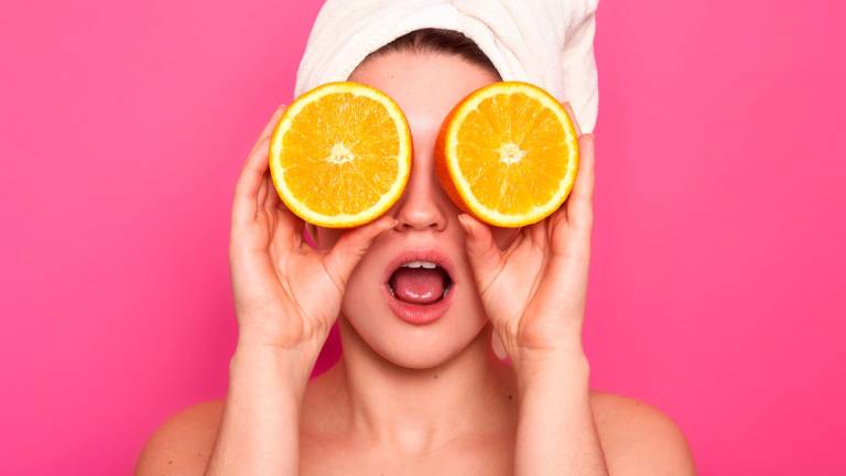 La naranja está considerada una de las frutas más ricas en vitaminas. Foto: Freepik
