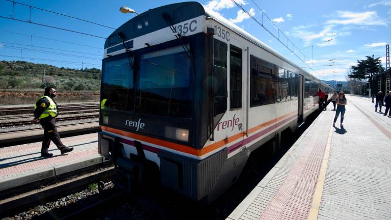 Protecció Civil ha activado la fase de prealerta del plan Ferrocat. Foto: Joan Revillas