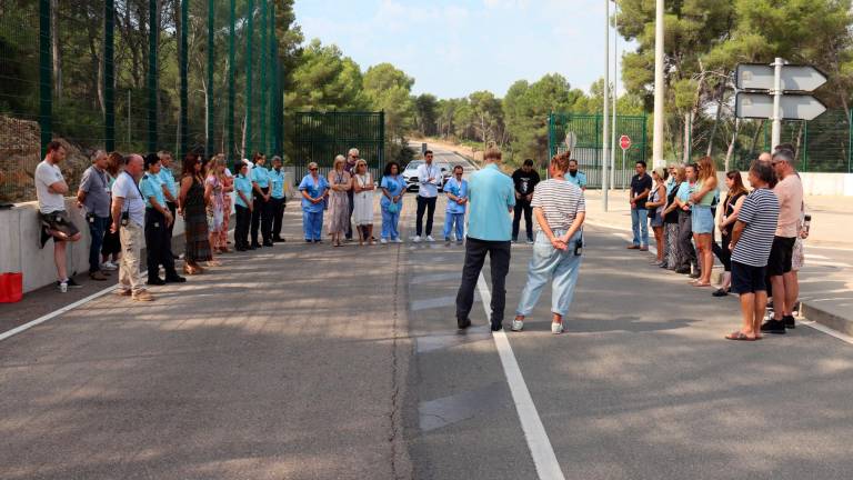 Trabajadores de Mas d’Enric recuerdan a su compañera Núria. Foto: ACN