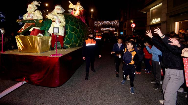 El Rei Melcior damunt de la Cucafera durant una Cavalcada a Tortosa. Foto: J. Revillas