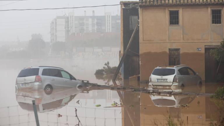 Una alquería en Sedaví (Valencia) anegada a causa de las lluvias torrenciales de las últimas horas. Foto: EFE