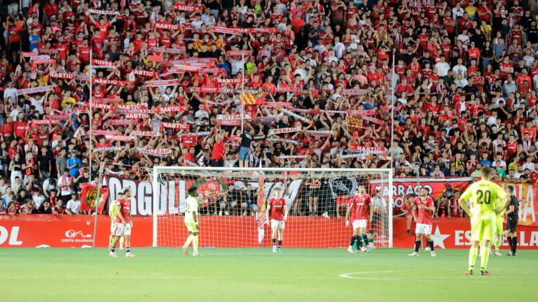 El Nou Estadi tendrá público este mismo domingo ante el Sestao tras recibir la cautelar.