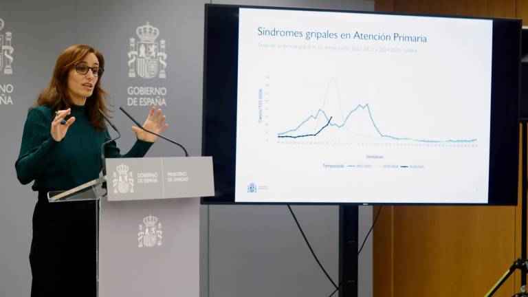 La ministra de Sanidad, Mónica García, comparece en una rueda de prensa este miércoles en Madrid. Foto: EFE