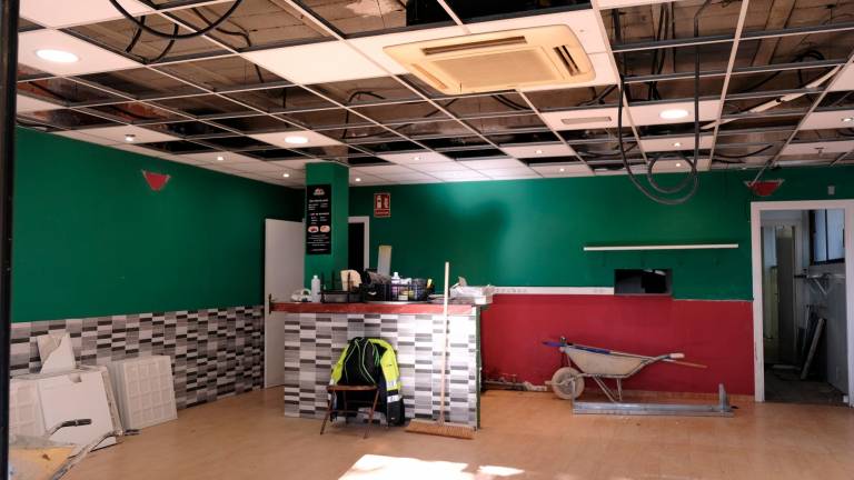 $!Cambrils empieza a convertir la cafetería Can Vicens en la nueva sala para las entidades deportivas del municipio