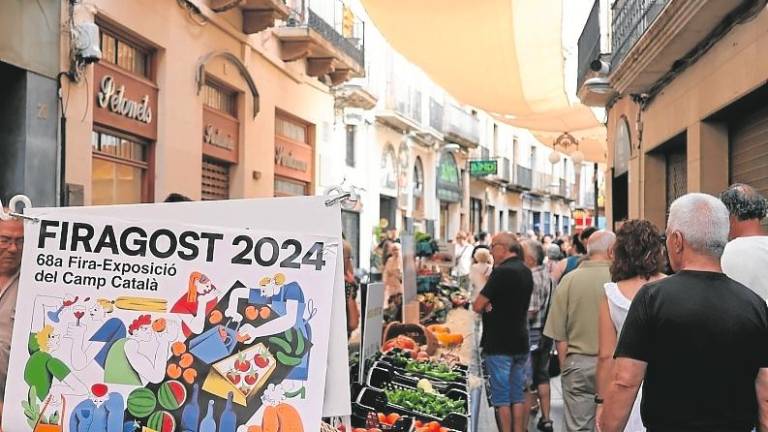 L’exposició de productes del camp al carrer de la Cort. Foto: Roser Urgell