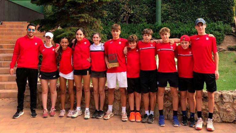 Equipo infantil del CT Tarragona. FOTO: CTT