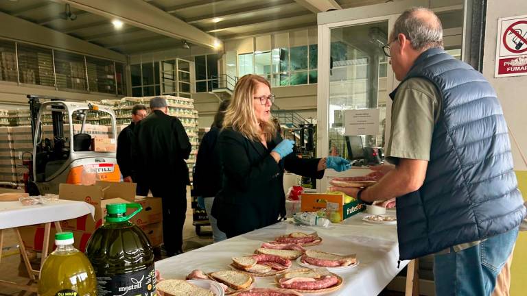 La Cooperativa de Cambrils fue el epicentro de la actividad. foto: alfredo gonzàlez