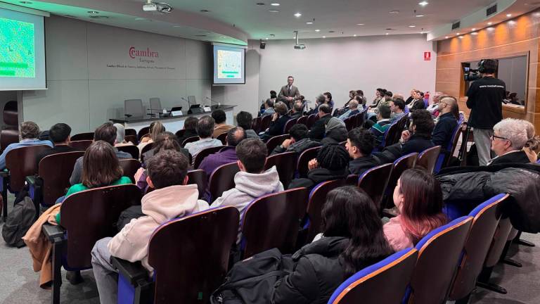 $!Pablo Foncillas explica en la Cambra de Comerç de Tarragona por qué la transformación digital es mentira